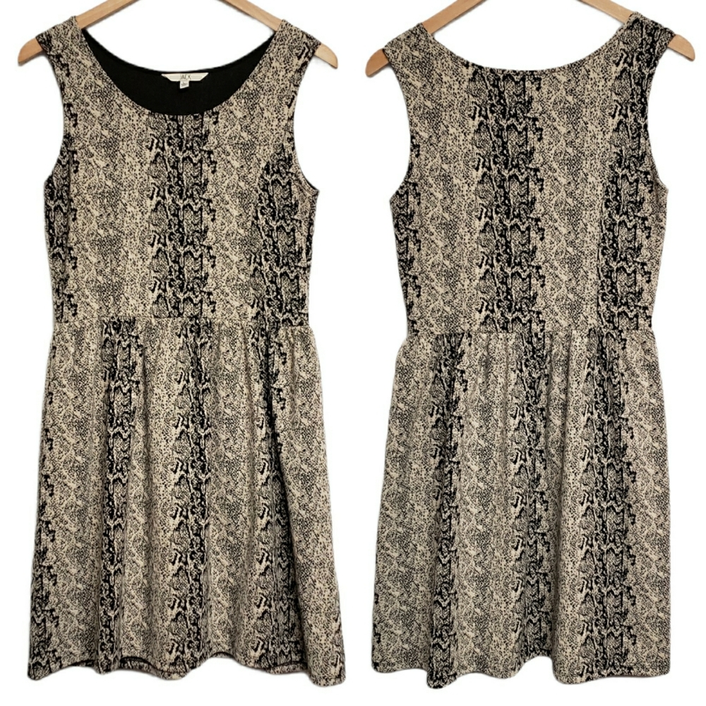 BB Dakota Sleeveless Snake Dress